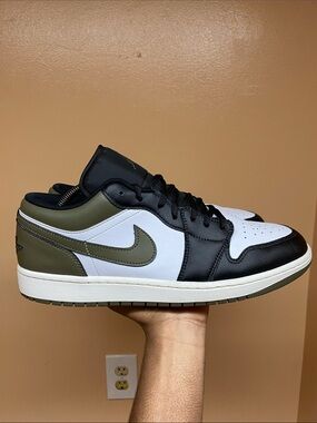Air Jordan 1 Low “Black Toe Medium Olive” Size 12  553558-092